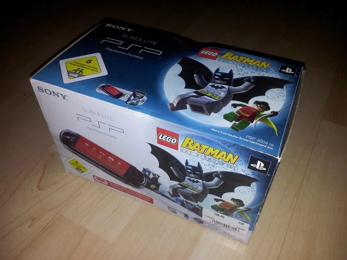 Sony PSP Playstation Portable 3004 + LEGO Batman