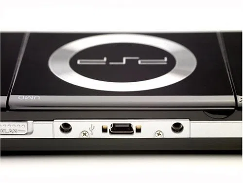 Sony PSP 3004 + FIFA 2009 Ordinateur de bureau 4.3 "