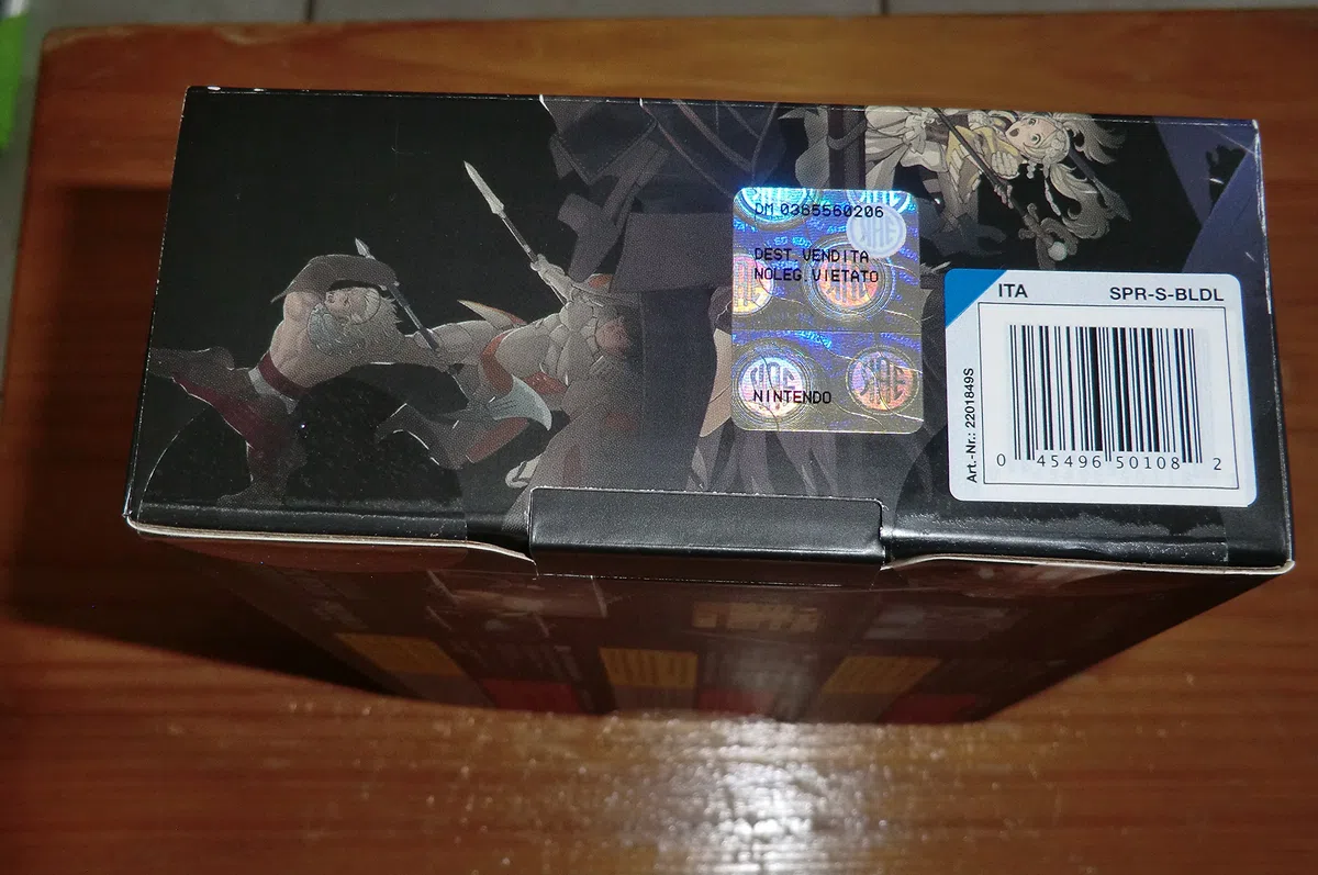 Console Nintendo 3DS XL bleue + Fire Emblem : Awakening - édition limitée