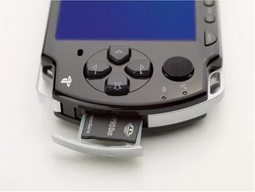Sony PSP 3004 + FIFA 2009 Ordinateur de bureau 4.3 "